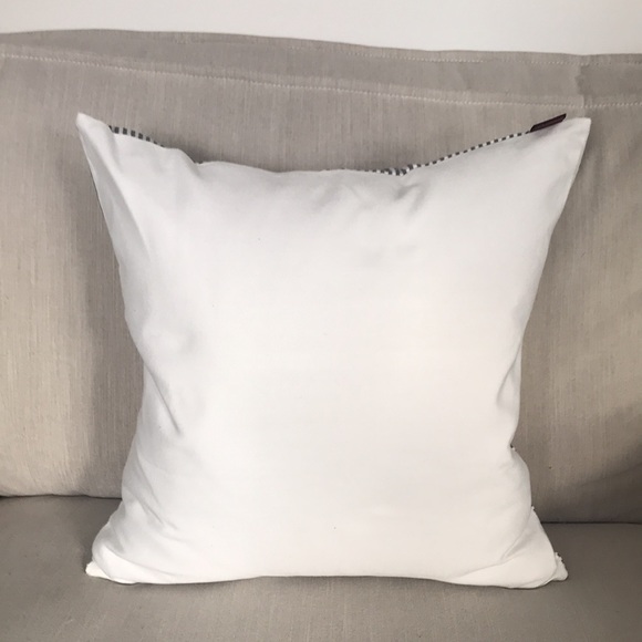 Set of 2 Decorative Pillow Covers Throw Accent Pillow Covers - Picture 6 of 11